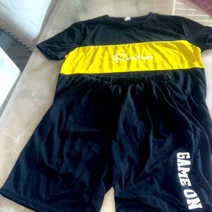 Shein conjunto para niños buenas condiciones size 13-14